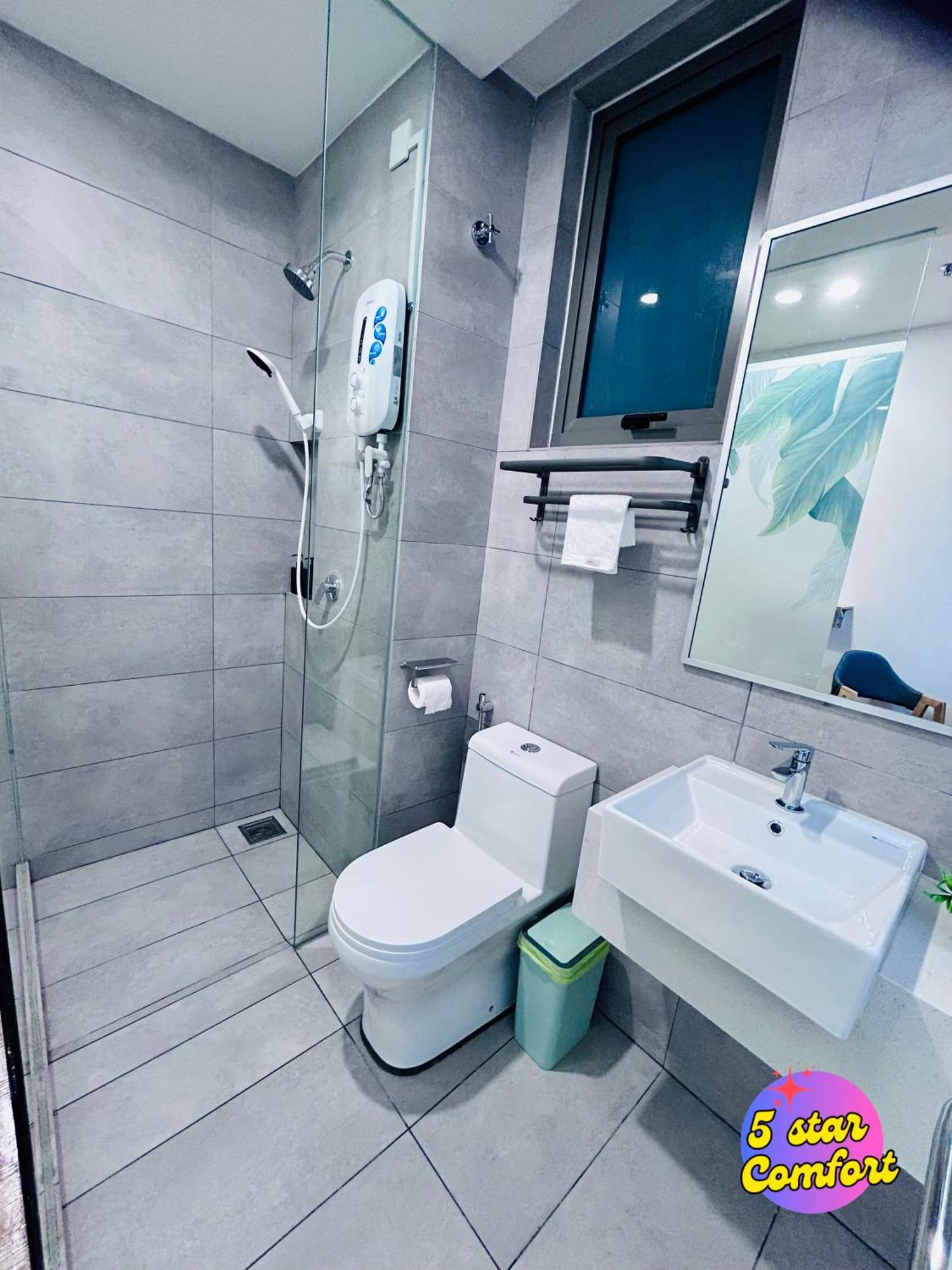 5 Star Comfort Riveria Kl Sentral 2pax Infinity Pool Apartemen