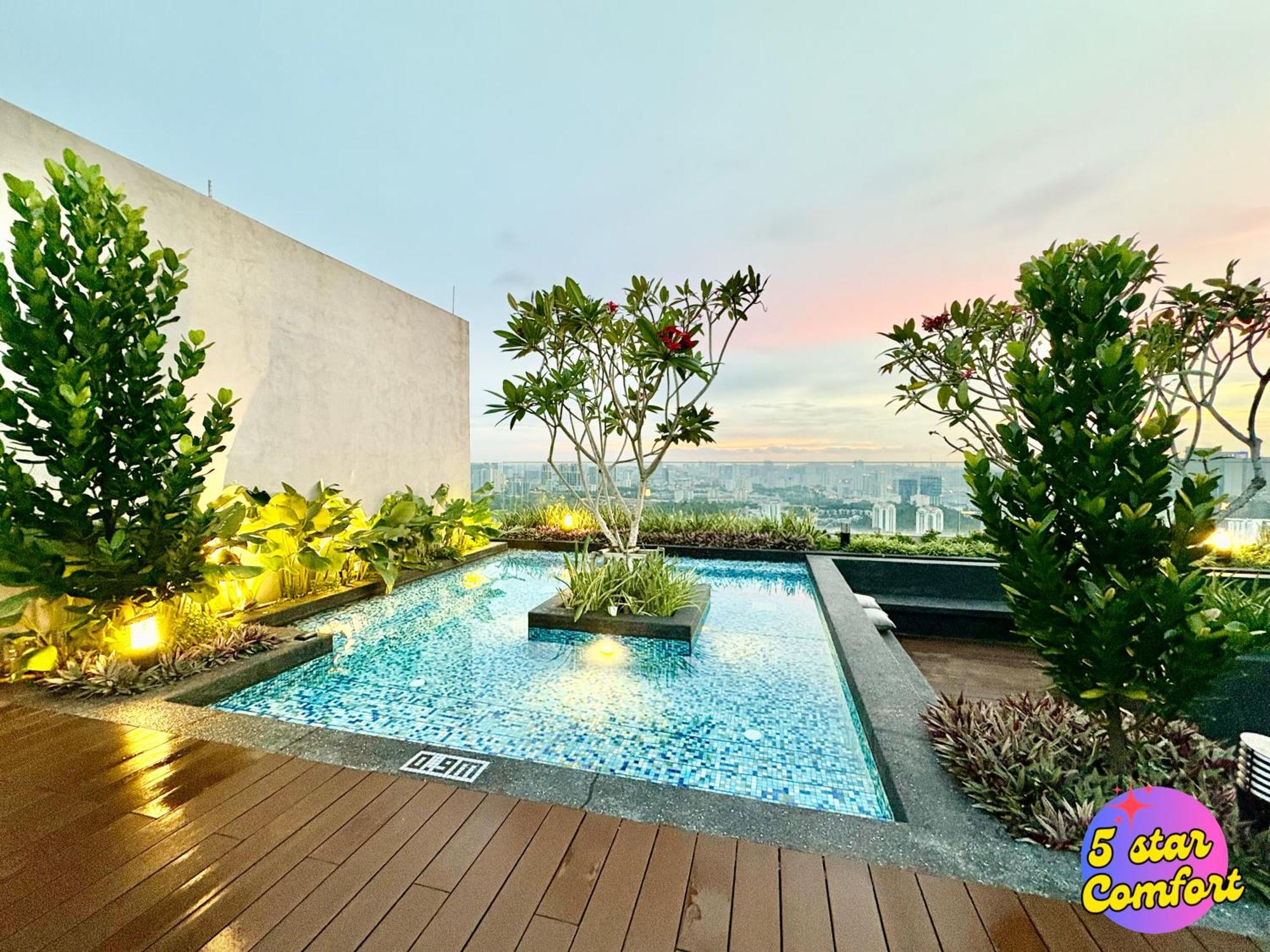 Apartemen 5 Star Comfort Riveria Kl Sentral 2pax Infinity Pool *